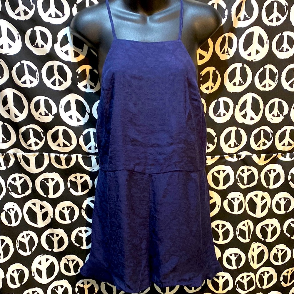 COPE NAVY ROMPER W/FLUTTER BOTTOM SZ M rear zipper
